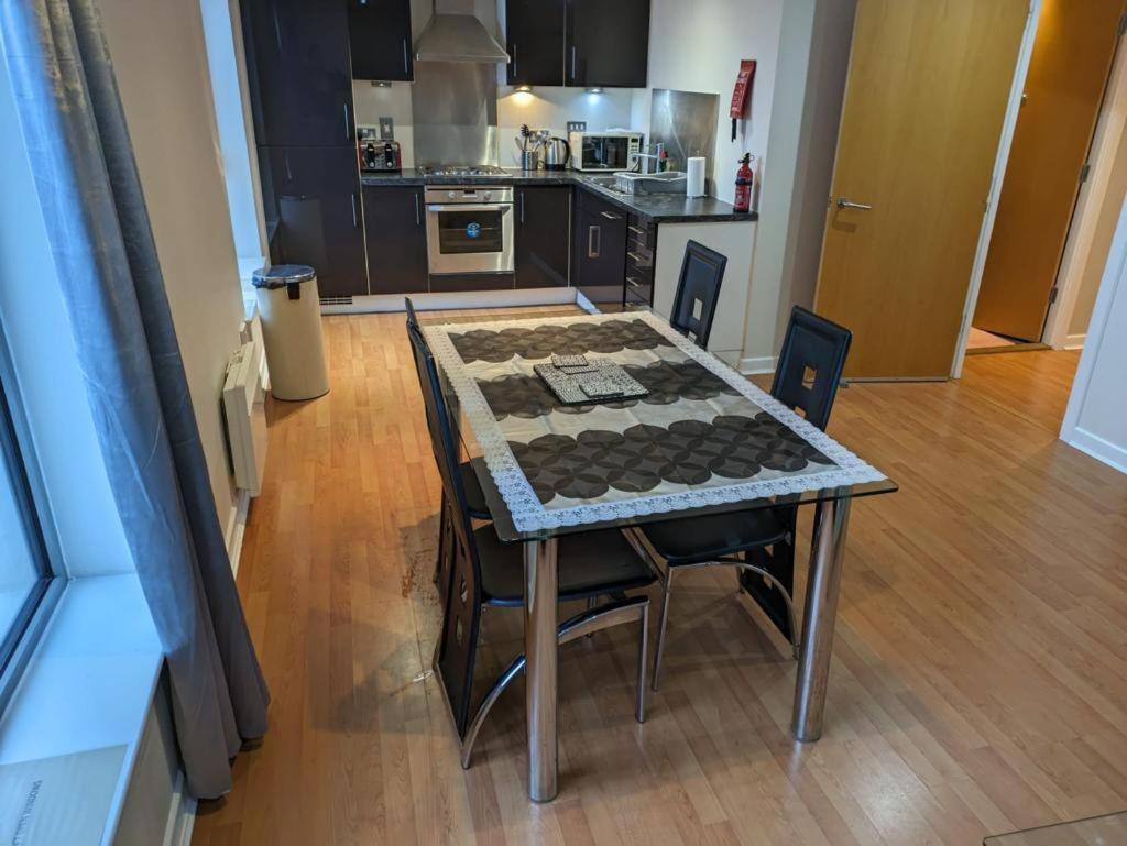 Modern 2 Bed Apartment With Stunning Seaside View Edinburgh Exterior photo